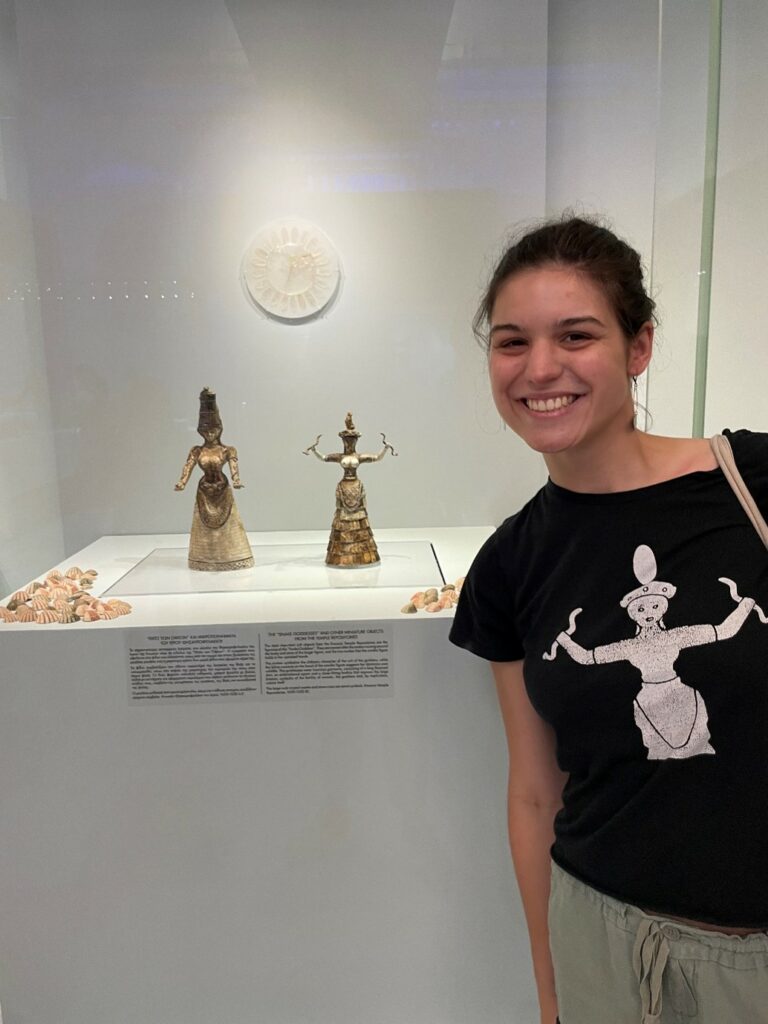 Renée Trepagnier puctured in a museum.